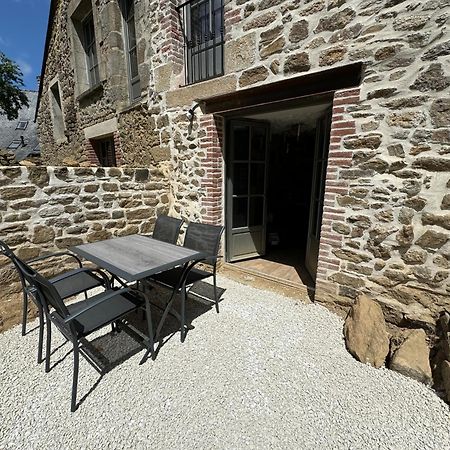Impasse Des Mysteres - La Maison Des Sorciers Lehon/Dinan Exterior foto